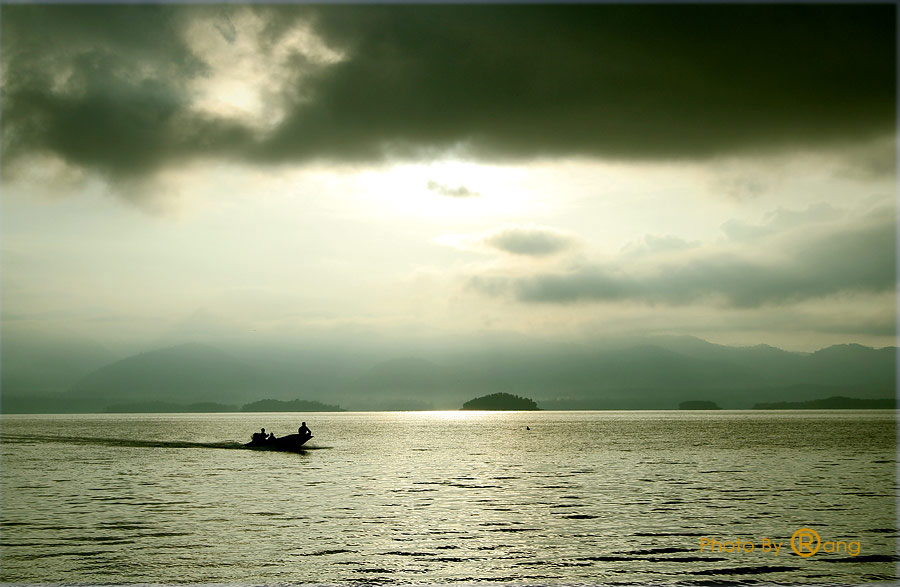 แจมด้วยภาพ เก่าๆ สักภาพครับ

 :grin: