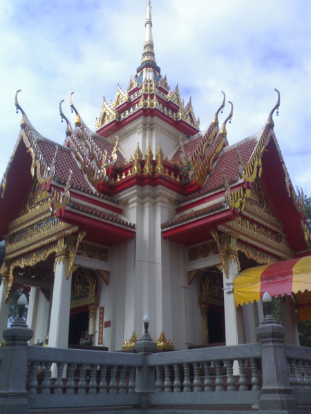 มีแต่ฟ้าติดวัดแบบนี้อ่ะครับ น้าบอย น้าบอย น้าบอย

 :grin: