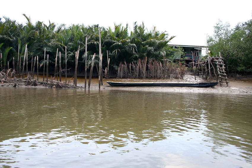 ย้ายหมาย เรือวิ่งออกจากคลองสู่แม่น้ำอีกครั้ง  :smile: