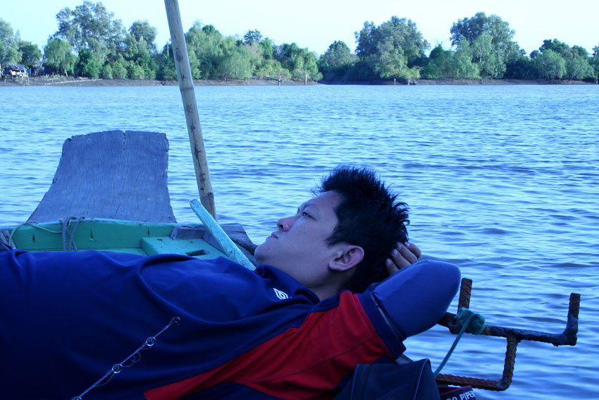 เมื่อยนั่งก็เปลี่ยนเป็นนอนพักผ่อนบ้าง  :sleeping: