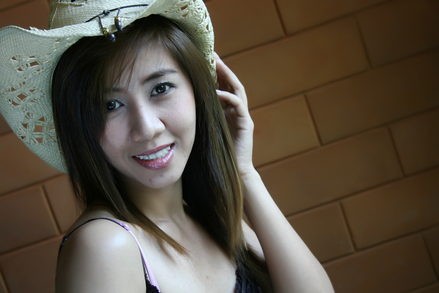 รบกวนพี่อีกคนมาเป็นนางแบบให้ม่อน และน้าๆ ได้ถ่ายกัน

ชื่อพี่ปุยค่ะ  :grin: