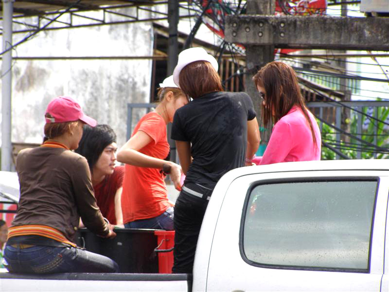  [q]น้ากูลสร้างวีรกรรมอีกแล้วหรอ[/q]



