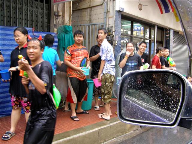มันกันใหญ่ ไม่ว่าจะเด็กเล็ก เด็กโต  