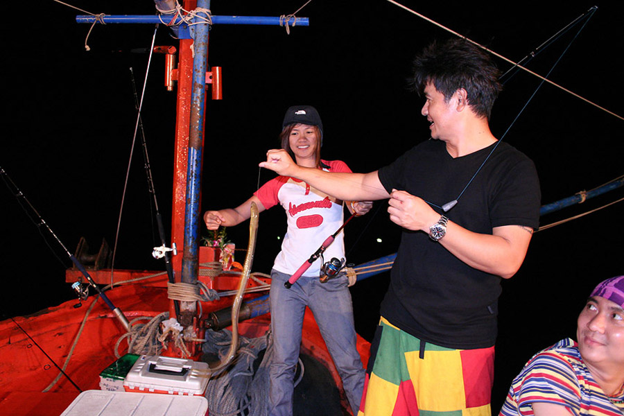 ใครแอบมาปล้นคันเราจงโดนนนนน... :grin: :grin: :grin: :laughing: :laughing: