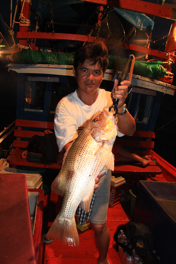 พี่สิโรจน์ ขอแอ็คหล่อบ้าง  :grin: