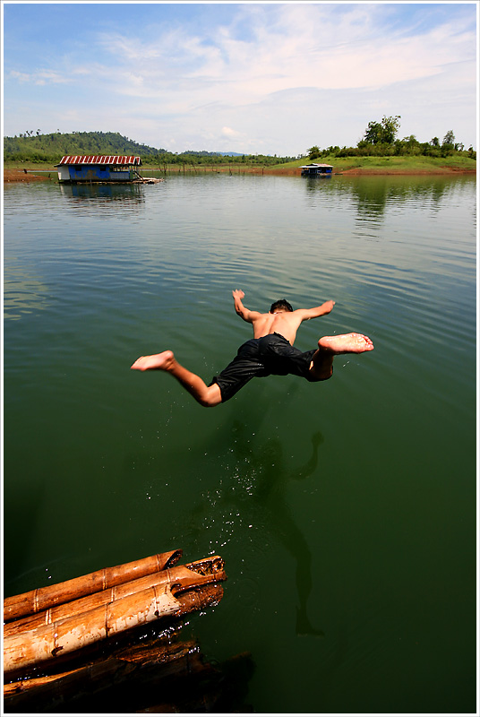 ภาพนี้พี่เล็กถ่ายให้ครับ (ซูเปอร์เขียดด)  ยะฮู้วววววว  :laughing: :laughing: