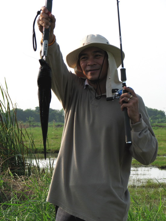 เรียบร้อยยยยย......โรงเรียนแมว เสร็จโจรกุ่ย ไป เอาแร้วพี่ เล็กใหญ่
นับ 1 หมด คร้าบบบบบบ  :love: :lo