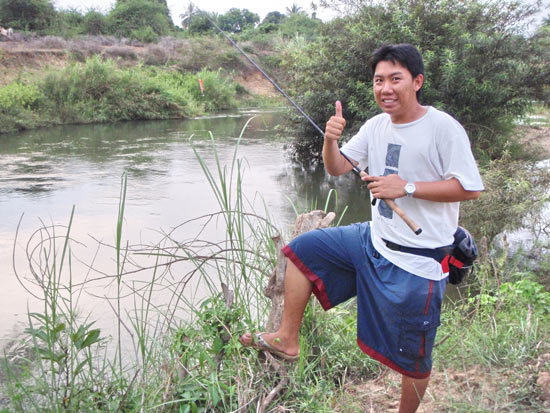 ดีค๊าบ น้าจุ้น หนังใกล้จบแล้วครับ อยู่เพื่อนกันก่อนค๊าบ
 :smile: :smile: :smile:
-----------------