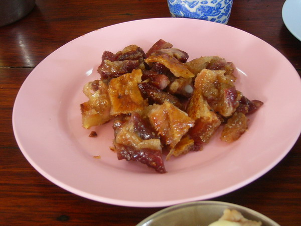 หมูย่างมาแล้ว