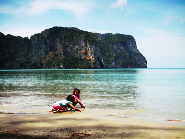 วิวสวยามมากครับ จนไม่น่าเชื่อว่า จะเป็นเขตวิทยาลัย :smile: