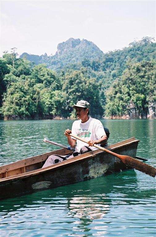แนะนำ ไต๋เรือครับ   ชื่อ น้าพากย์ ครับ พูดน้อยมากกก

แต่ได้ปลาที พูดไม่หยุดเลยครับ  :grin: