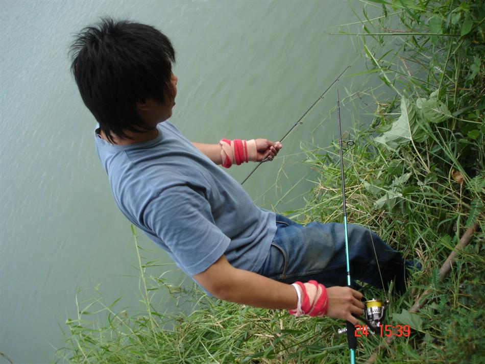  :grin:
 เอ๊า...
     จุ๊บุ จุ๊บุ...
       กูลิโกะ ป๊อก  กี้ๆๆ......
          กลิ่นสตอฯ ใหม่ ช