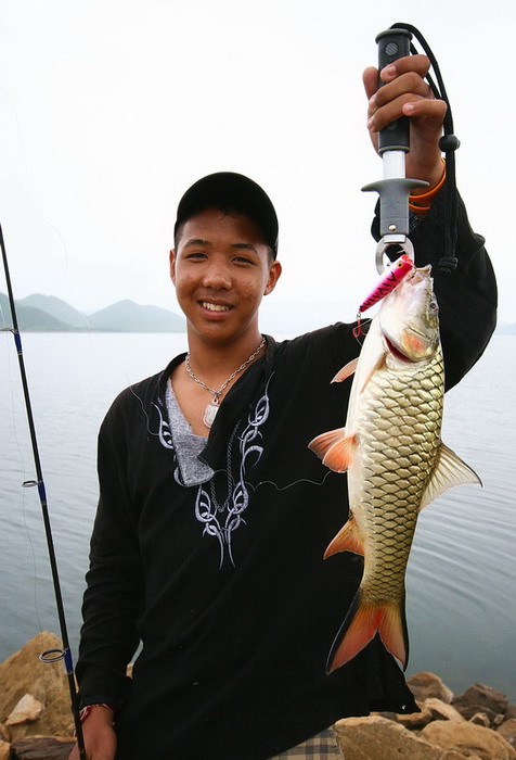 ดูชัดๆ..อีกรูป.......เพื่อยืนยันว่า... [b]ผมไม่แห้วนะครับบบ[/b]
 :laughing: :laughing:

ขอพักเครื