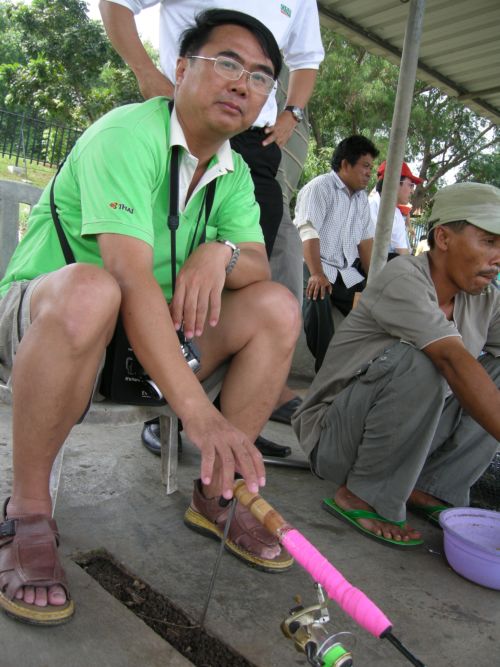 มาเร็ว....หิวข้าวแล้ว  :love: