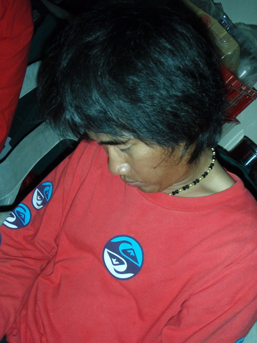 แม้บางคนเริ่มพับ.....
แต่งานเลี้ยงก้อยังไม่มีที่ท่าว่าจะเงียบเหงา....
 :grin: :grin: :grin:
ไปซะแ