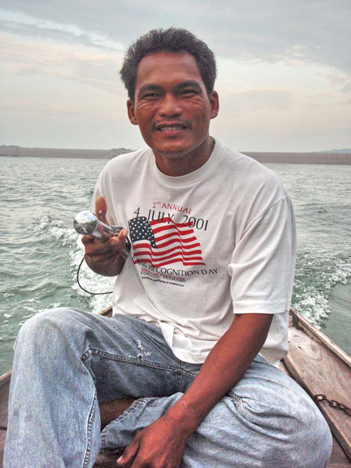 สวัสดีครับ น้าบอม....
 :smile: :smile:
---------------------------