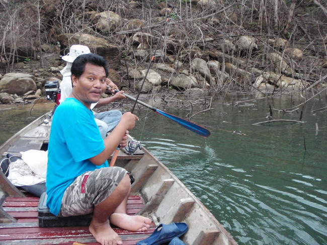 อาราย นังน้าต้น แห้ว เหิ้ว อาราย ม่ายมี๊ ไม่มี
 :laughing: :laughing:
----------------------------