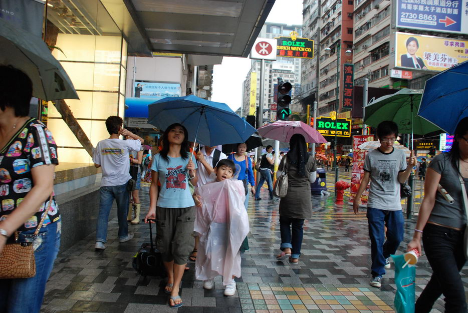 ฝนยังตกตลอดครับ :smile: :smile: :smile: