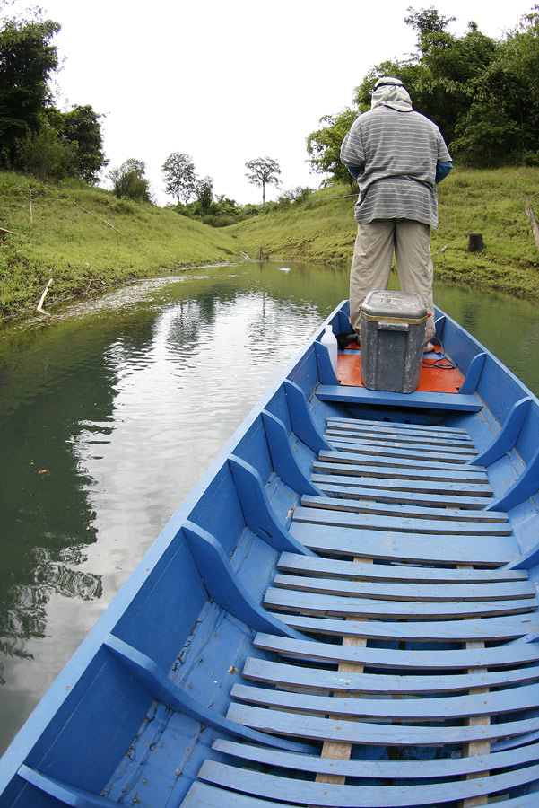 นั่งเรือเข้าหมายไปเรื่อยๆ ผมก็จะเห็นมุมที่น่าสนใจ เราก็ถ่ายไว้ มุมใหนผมไม่เห็น ซึ่งจริงๆ อาจจะถ่ายได