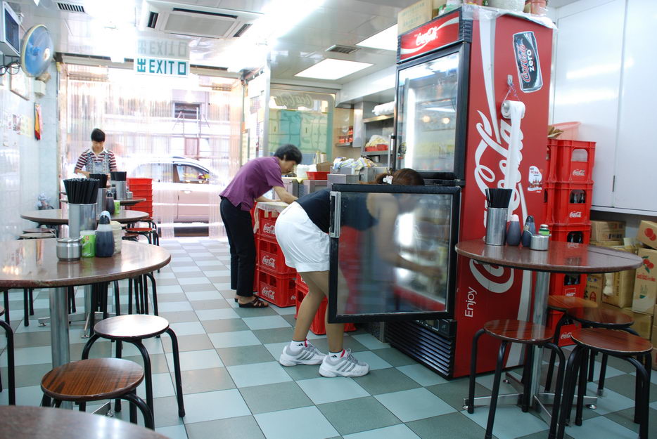 หวัดดีครับน้าrevo มาเลยครับกำลังจะทานบะหมี่กันเลย :laughing: :laughing:


Self Service  :laughing