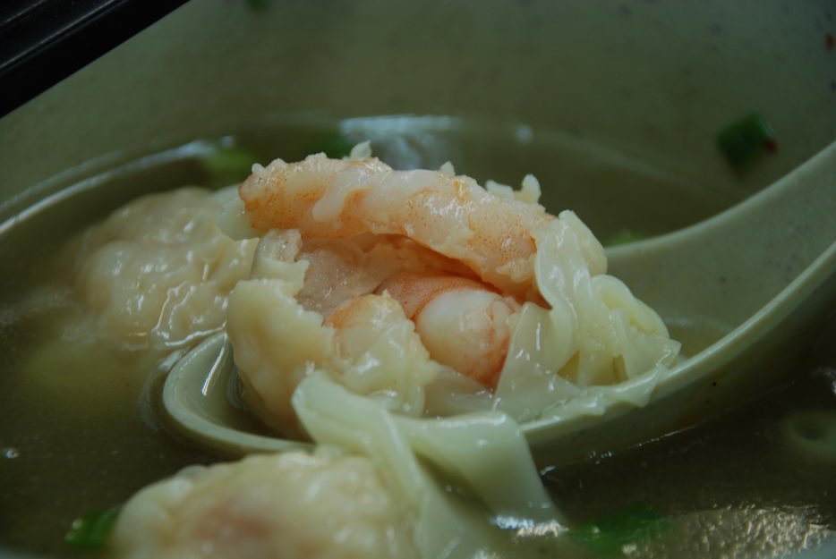 เกี้ยวพอถูกกัดไปแล้ว โห!กุ้งทั้งน้าน  :laughing: :laughing: :laughing: