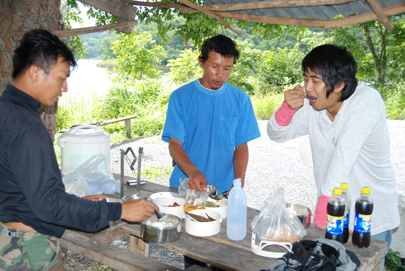 ดูน้าวุ่น  อ้ำๆๆๆๆ  ร่อยๆๆๆๆ :grin: