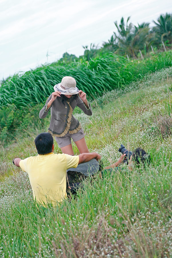
นี่เป็นเบื้องหลัง  ของภาพเอสเคิฟงามๆ ที่พี่เล็กทุ่มทุนสร้างครับ

 :grin: