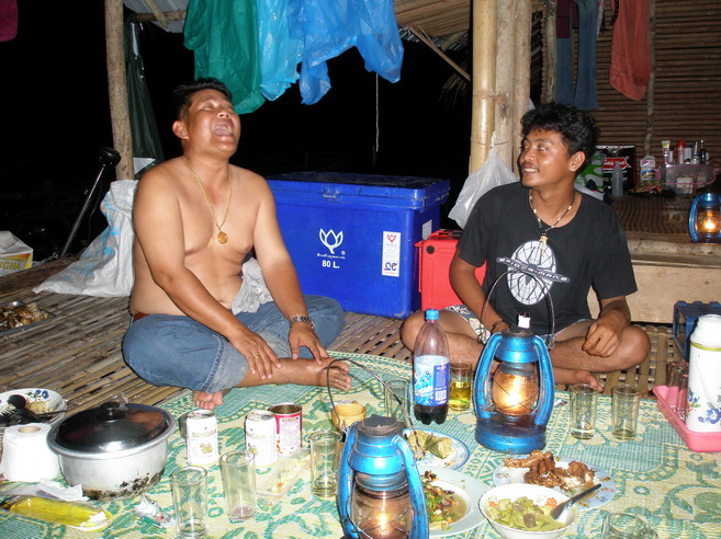 น้องบ่าวของเรากำลังคิดอะไรกับพี่เมธอยู่น้อ...