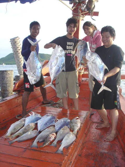 หนุกดีครับมันส์ดี  แต่เสียดายไอ้ช่อนจัง ผมตามหามาเกือบ3ปีไม่ยักกะโดน แต่ไม่เป็นไรครับปลาดีๆทั้งนั้นเ