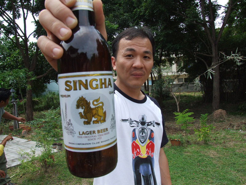  :smile:

มุมภาพ คงซ้ำๆกันบ้างนะครับ...นักเรียนหลายคน  :laughing:

ผมใช้กล้อง FUJI 9500 โหมด A  