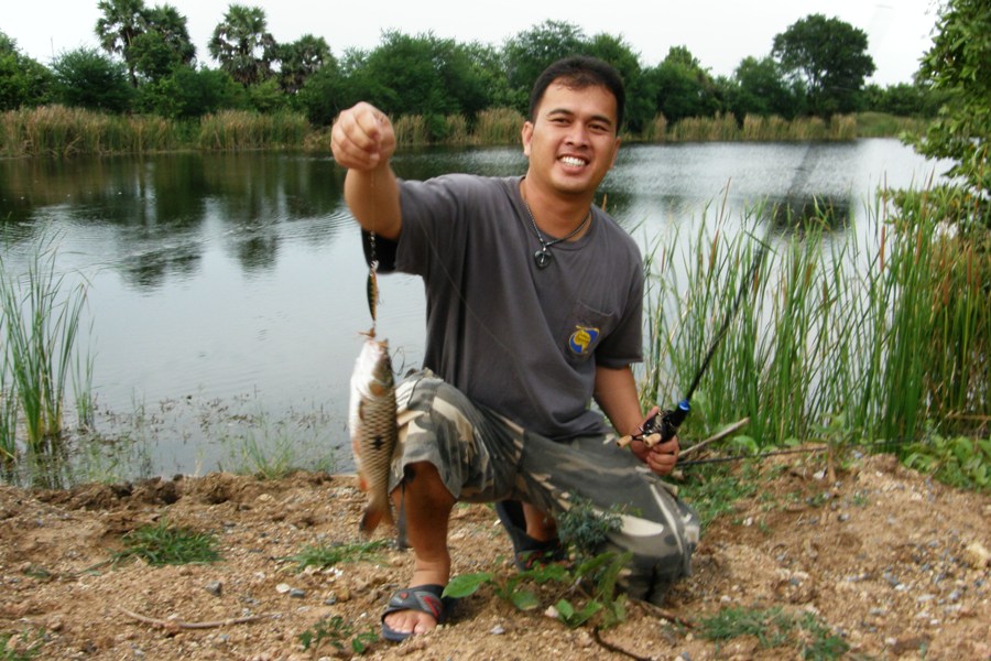 ได้ยินอะไร  ห้ง  แห้ว  แว่วๆ  แถว  ไหน   :laughing: :laughing: