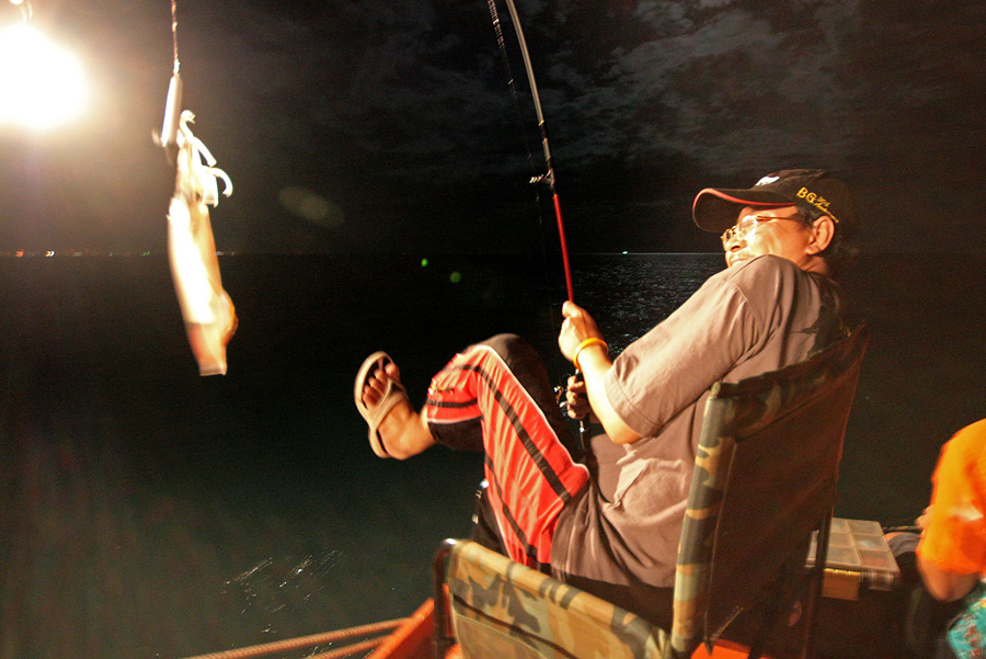 
ท้ายเรือ  จั่วอีกแล้วนะ

 :grin: