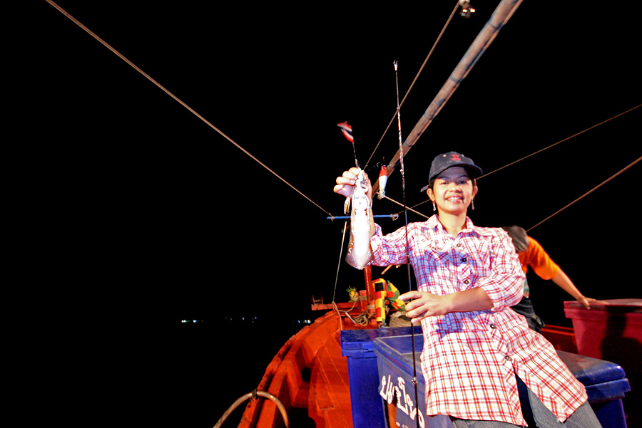 
มีโอกาศ ก็ได้อยู่แล้วครับ น้าnay panwai  (หรั่ง เล็ก)  :grin: :cheer:
---------------------------