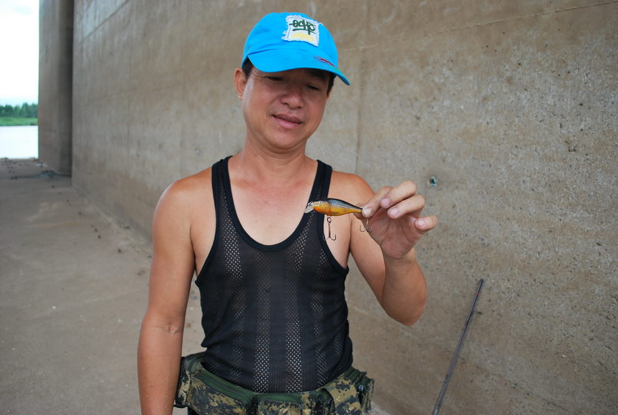 พี่ต๋อยครับผู้เปี่ยมล้นในน้ำใจ  :smile: :smile: :smile: