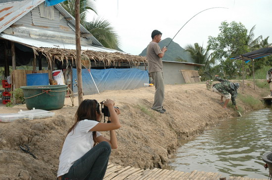 เอาไปอีก..... :laughing: