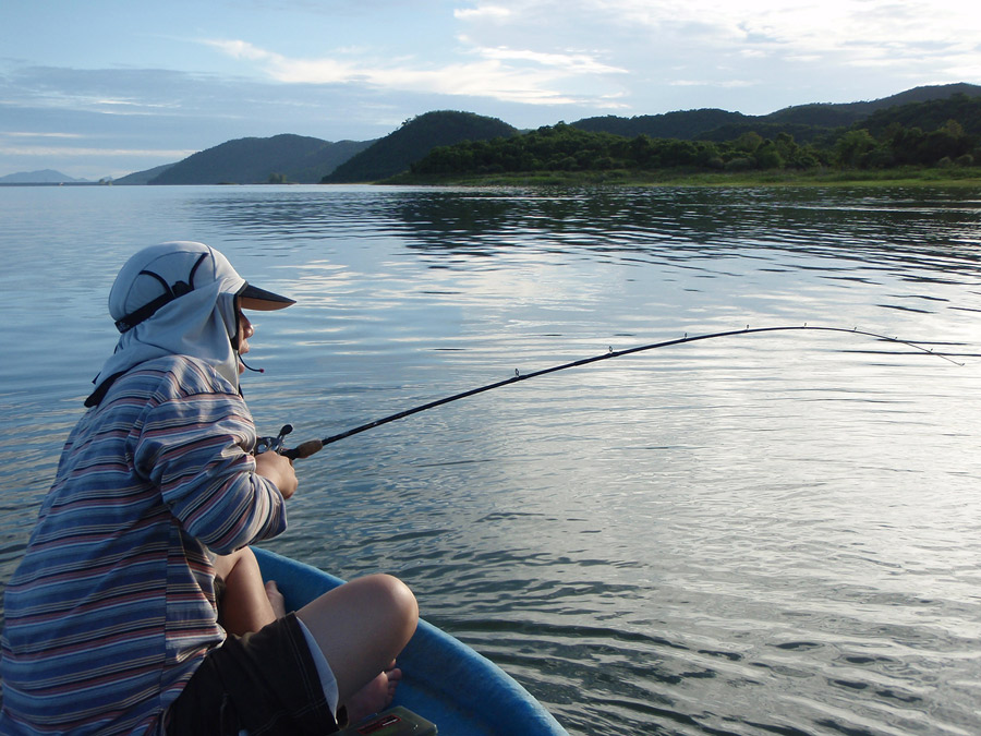 ล่องเรือไปอีกแป๊บเดียว ไม่นานเลย....ยังถากถางไม่ทันมันส์เขี้ยว....
เหยื่อป๊อบปลิ้นปล้อน ของน้าโน๊ต 