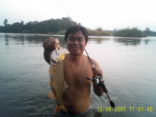 สะนากแม่น้ำปิงที่ตากครับพี่................... :cool:
แต่ยังไงก็+1นะคร้าบบบบบบบ
