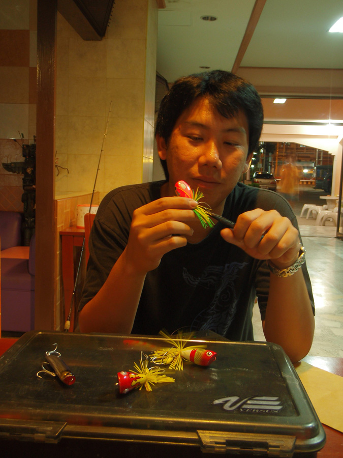 สวัสดีครับ น้าFS-AssemblyTH ...น้ารีโว
 :smile: :smile:
------------------------------------------