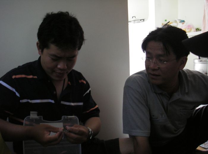 


หมอนก กะ พี่สมยศ ก้อกำลัง ช่วยกันเ