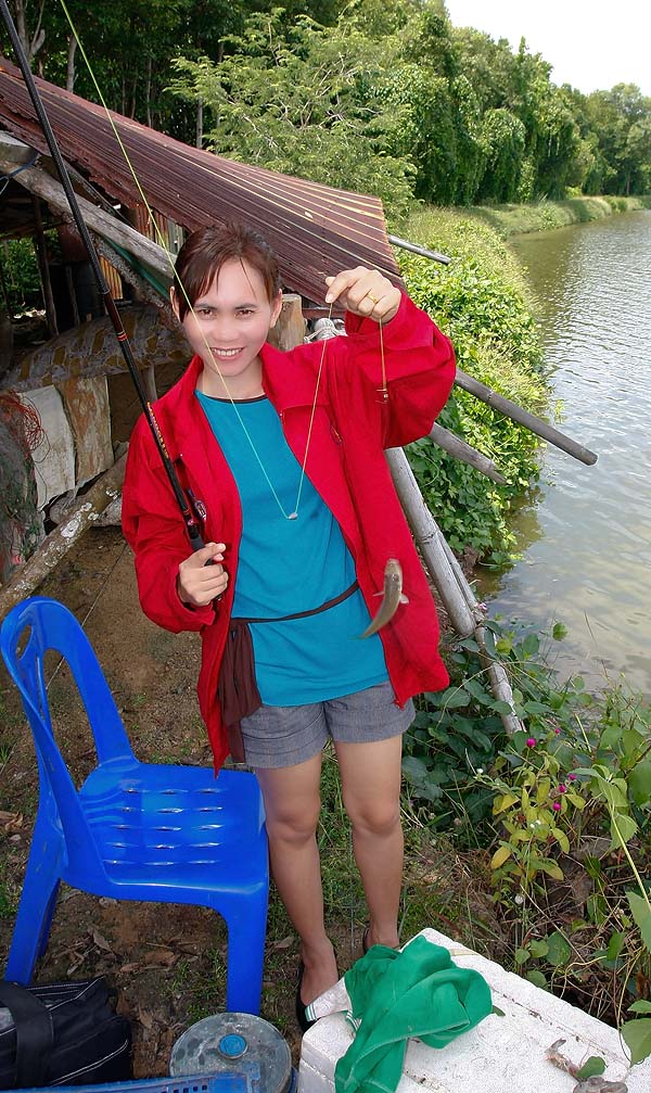           :smile:      ชักติดใจ :smile: