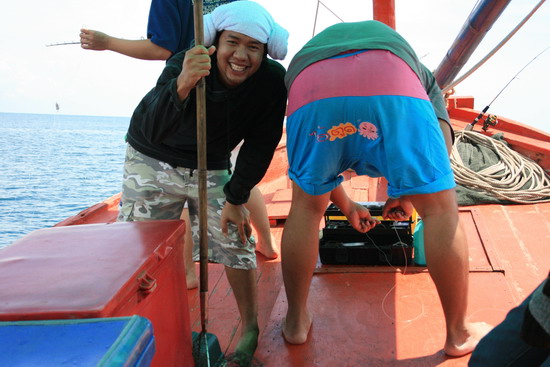 หันมาเจอนายแบบเค้าถ่ายคู่กัน  :laughing: :laughing:
