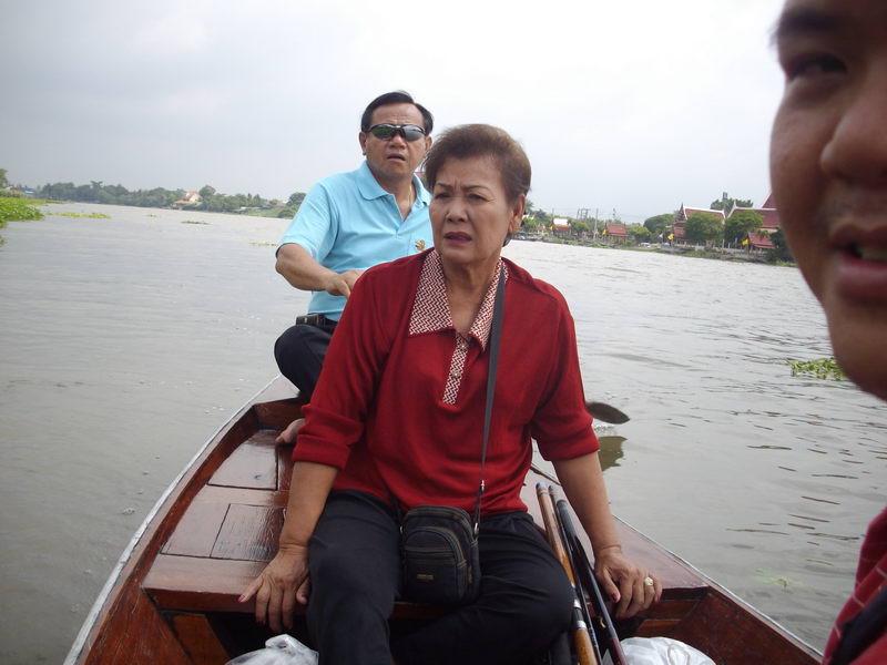 เอาล่ะครับลงเรือไต๋คุณพ่อพาเข้าหมายครับ