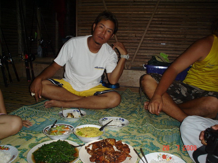 เสียเหยื่อไปกี่ตัว ล่ะนายไฟต์นี้ ............55555  :laughing:

Rock peral   มึนทุกที่  ที่มีปลาให