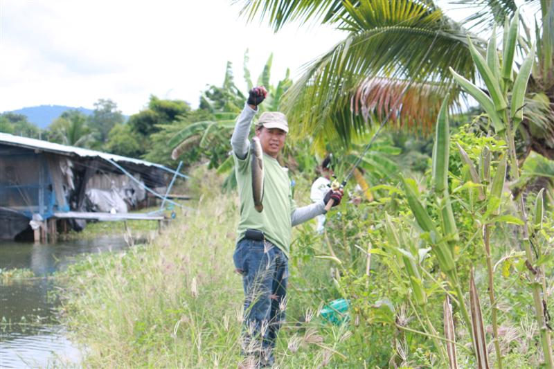 ส่วนทางด้านน้าหมอ...........
น้าเอ๋ถ่ายรูปหน่อย...........จัดปาย.......
 :grin: :grin: :grin: :gri