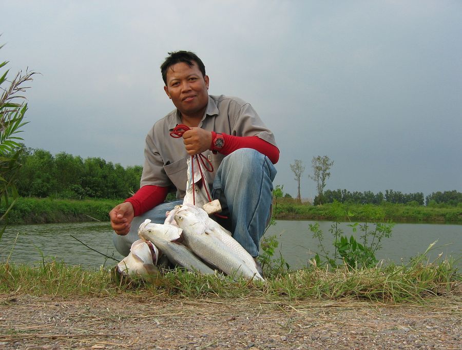  พวงนี้  เค็ม  ยกไม่ไหวเหมือนหนุ่มๆเขาครับ  :laughing: :laughing: