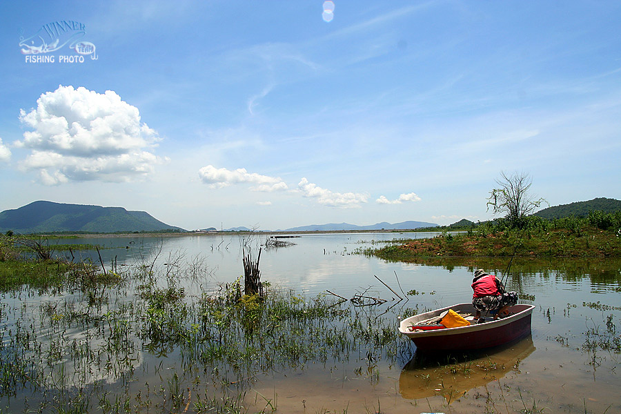 เขื่อนเล็กต้องใช้เรือเล็ก :grin: :grin: