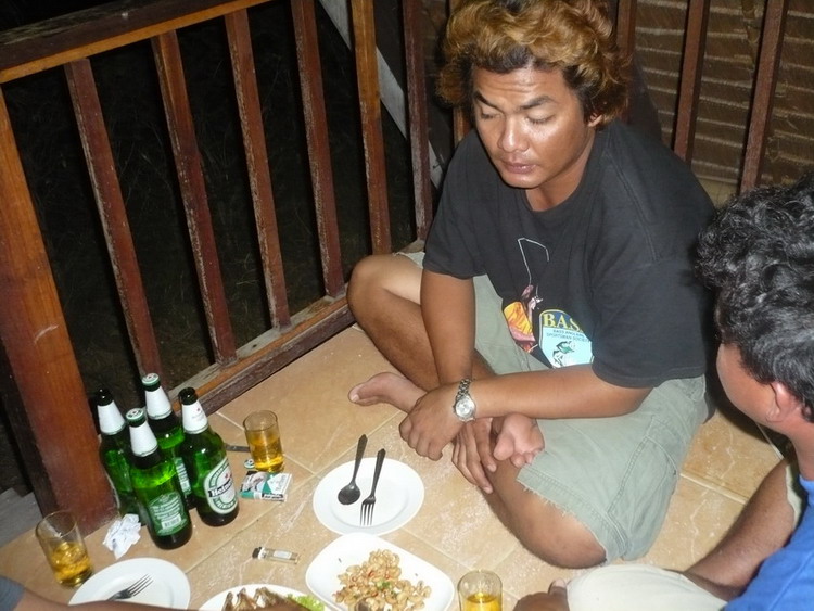 สงสัย น้าแหล่มจะยังไม่ฟื้น เอ้าตื่นๆ มาต่อให้ไวเลย  :grin: