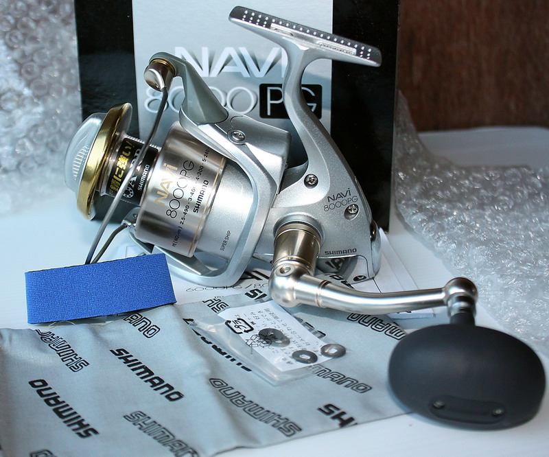  Shimano NAVI 8000PG
Hybrid Aluminum Body
A-RB (Anti Rust Bearings)
Super Stopper® II
Float