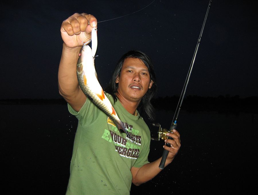 ที่นี่น้านพพรเข้าวินครับกดคนเดียว 