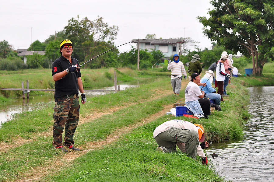 หันมาบอกเลย............

ตรู....รอด แล้วววววววววววว :laughing: